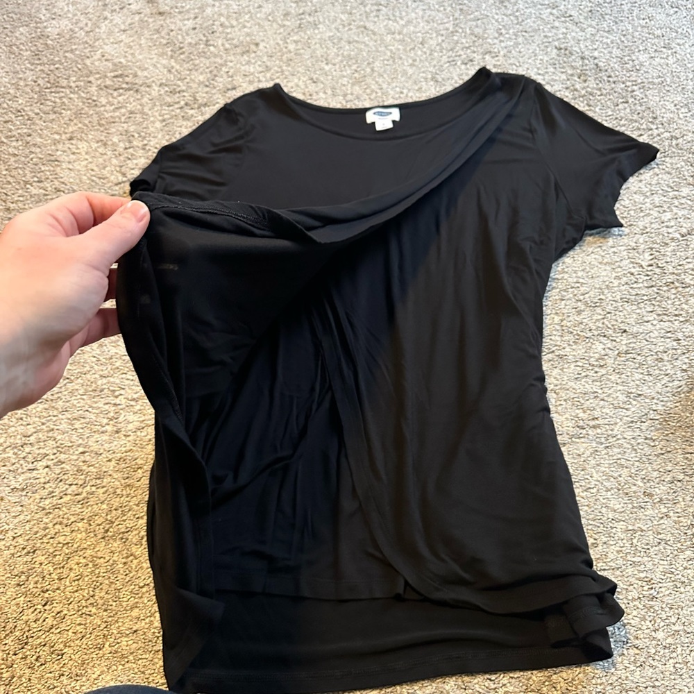 Black maternity nursing tshirt size xl